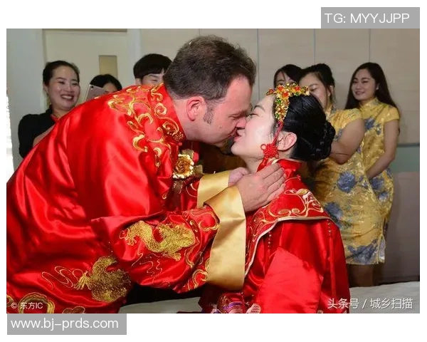 足球明星与中国女孩的浪漫爱情故事揭示了跨国婚姻的美好与挑战 足球明星与中国女孩的浪漫爱情故事揭示了跨国婚姻的美好与挑战